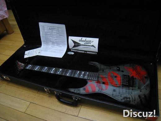 JACKSON CUSTOM SHOP  NAMM SHOW 2009 039.jpg