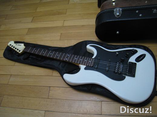schecter. bai. 012.jpg