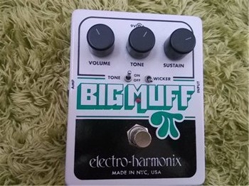 EH BIG MUFF PAI-1.jpg