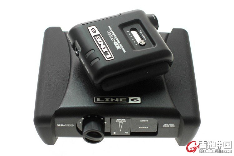 XD-V30L 领夹式麦克无线信号传输系统