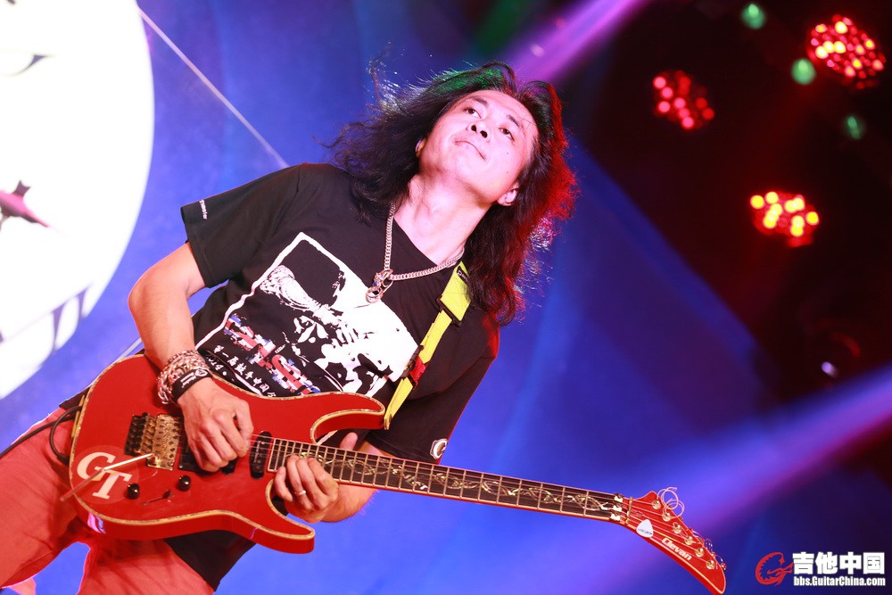 9V3C2745 - 副本.JPG