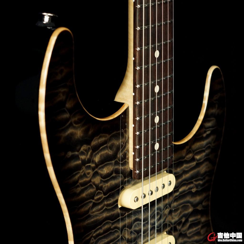 Melancon Custom Artist_pic4.jpg