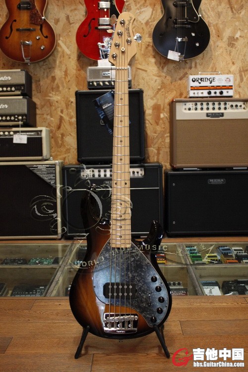 Musicman StingRay5 TB A.jpg