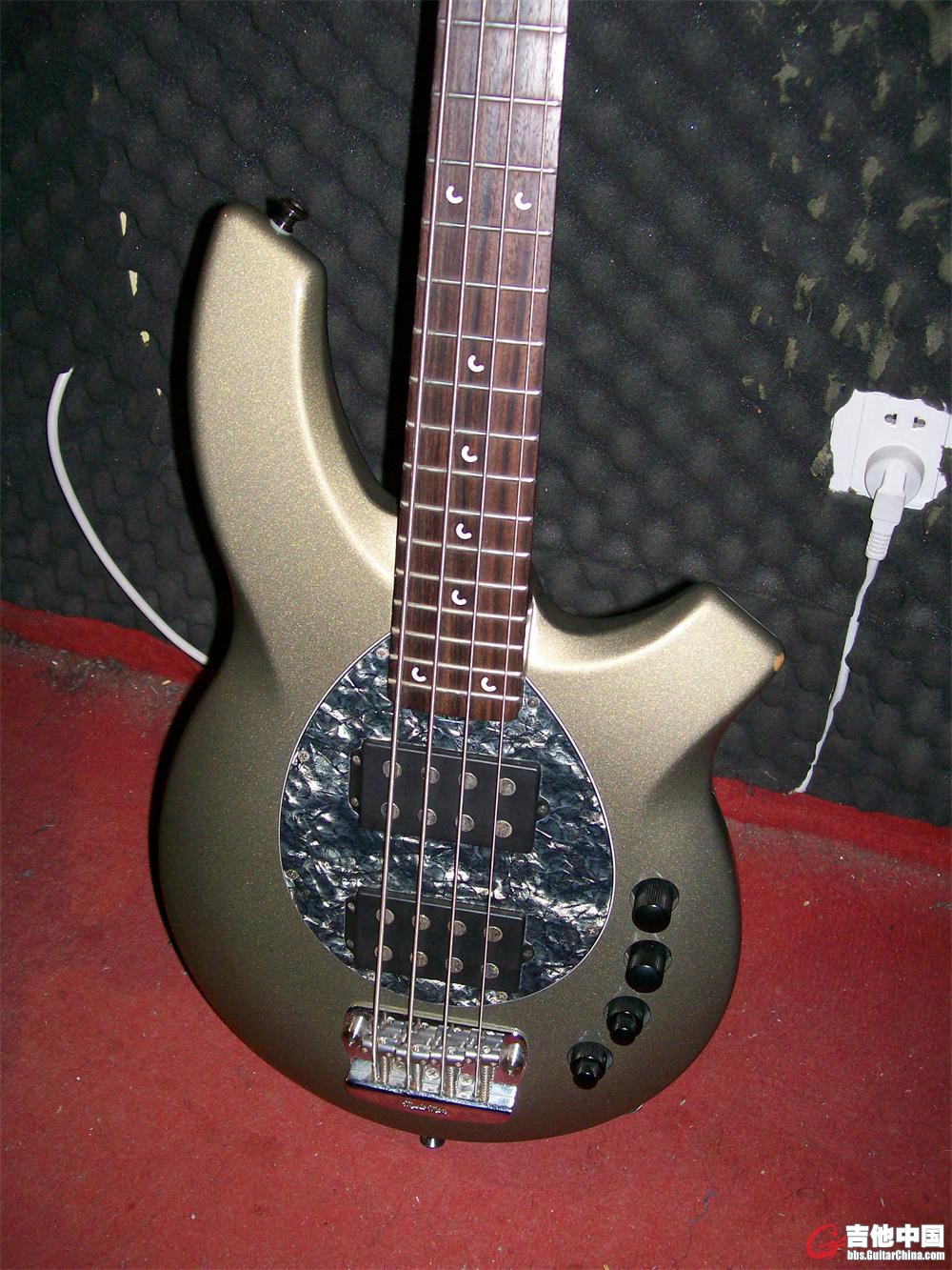 musicman 1.JPG