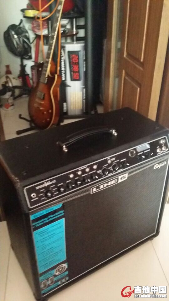 Line6 Spider Valve 112 40W 全管吉他箱1.jpg