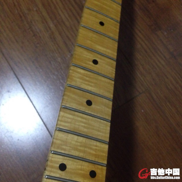 fender款st琴颈，一体火焰枫木，非常漂亮5s.jpg