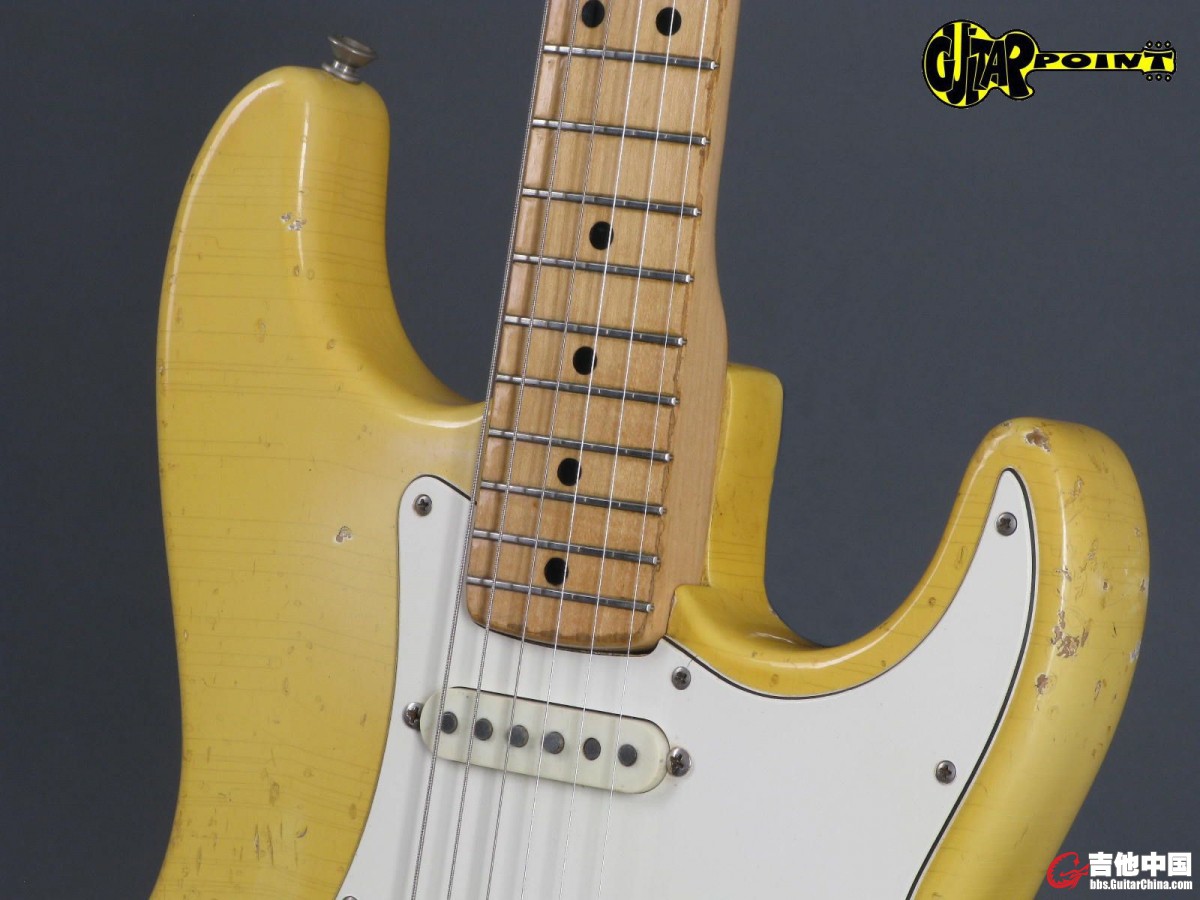 Fender72StrOWMN356543_5.jpg