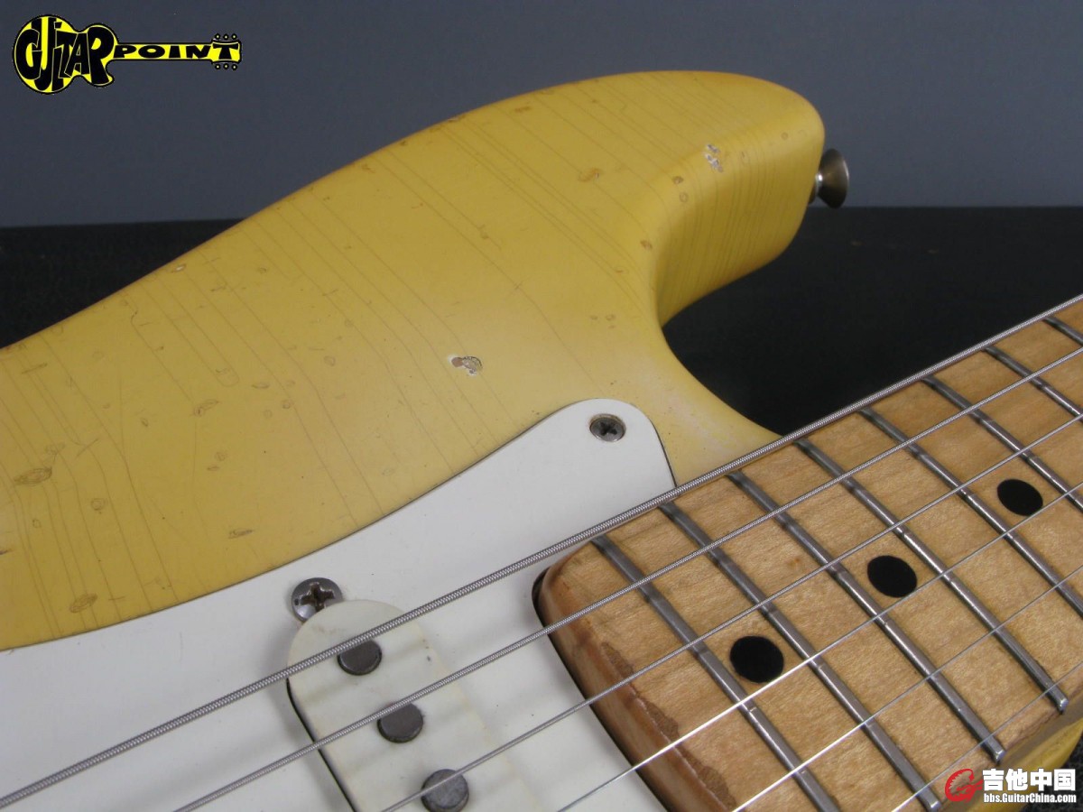 Fender72StrOWMN356543_17.jpg