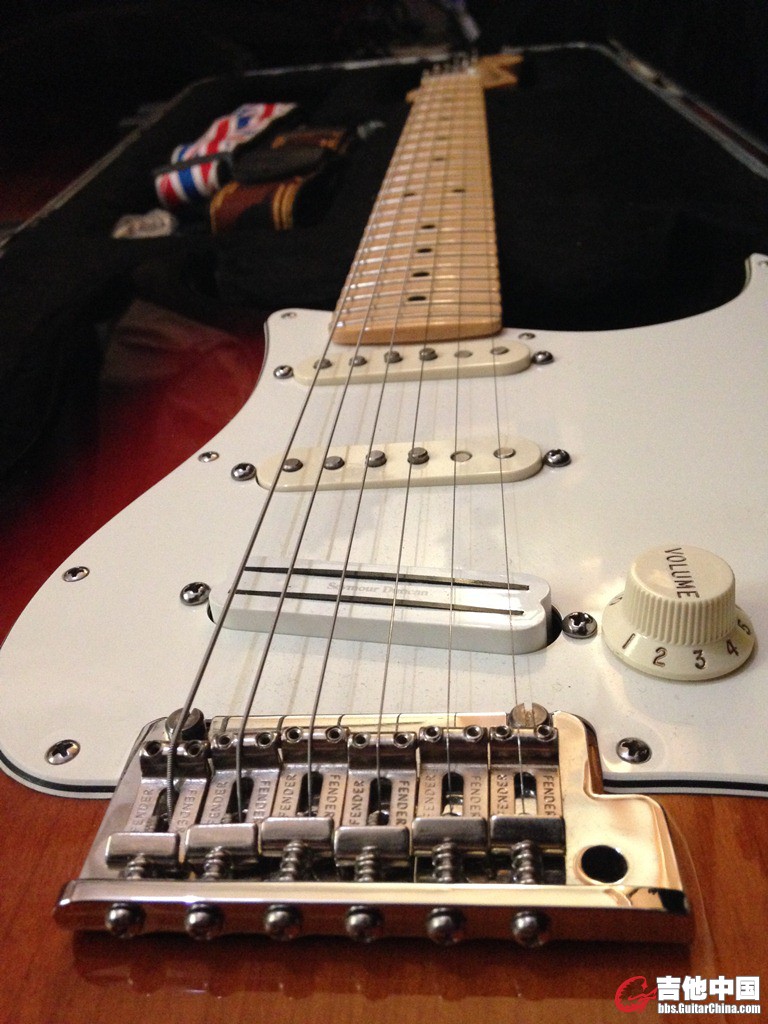 Fender-03.JPG