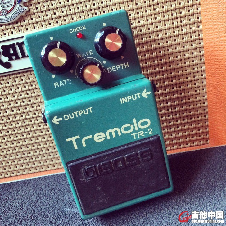 BOSS TR-2 TREMOLO