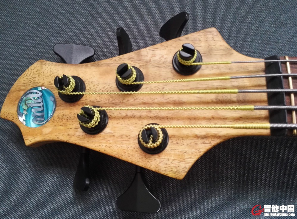 MTD headstock.jpg