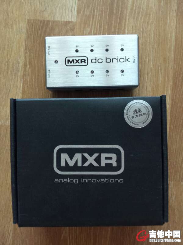 Dunlop MXR DC Brick M237-1 650.jpg