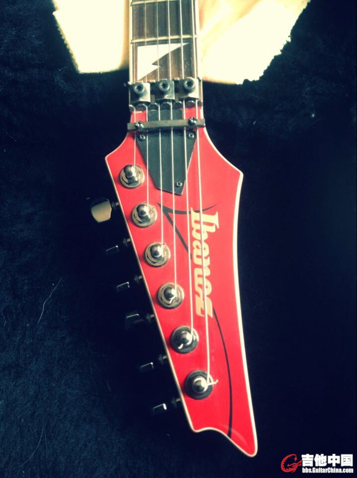 ibanez03.jpg