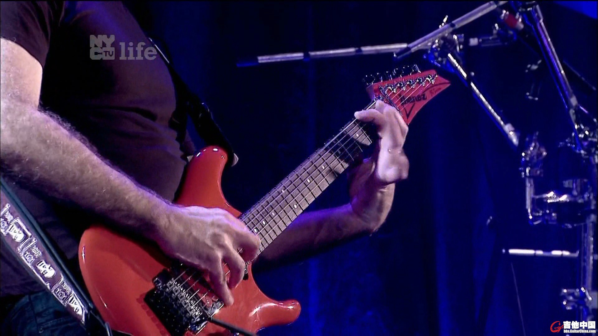 Joe Satriani - Front And Center [2014].ts_20150323_145316.406.jpg