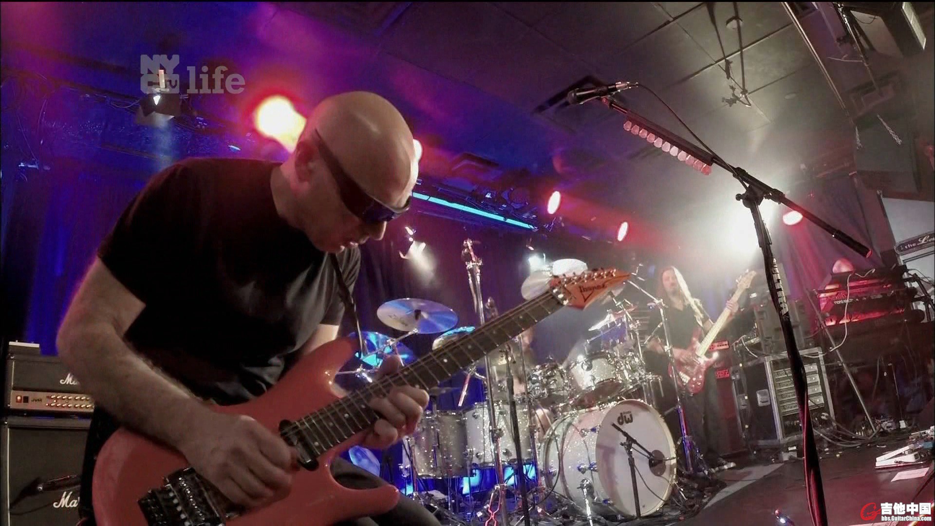 Joe Satriani - Front And Center [2014].ts_20150323_154440.515.jpg