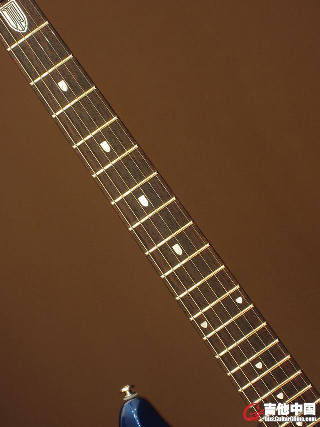 DS02762352_4.jpg