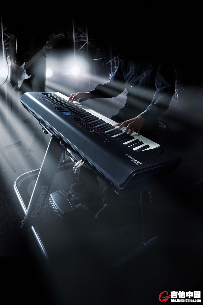 rd-800_stage_gal.jpg