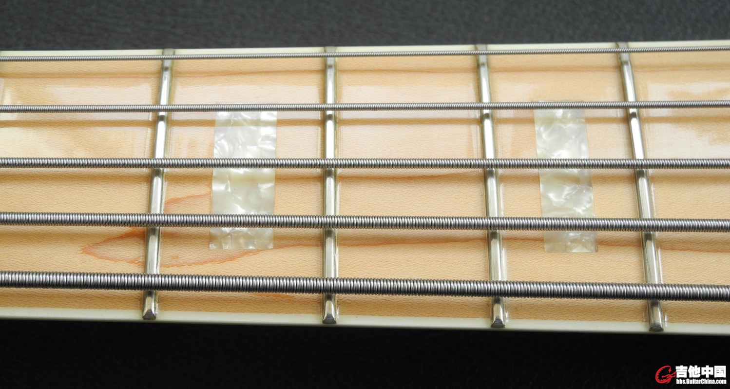 LM Deluxe fingerboard.jpg