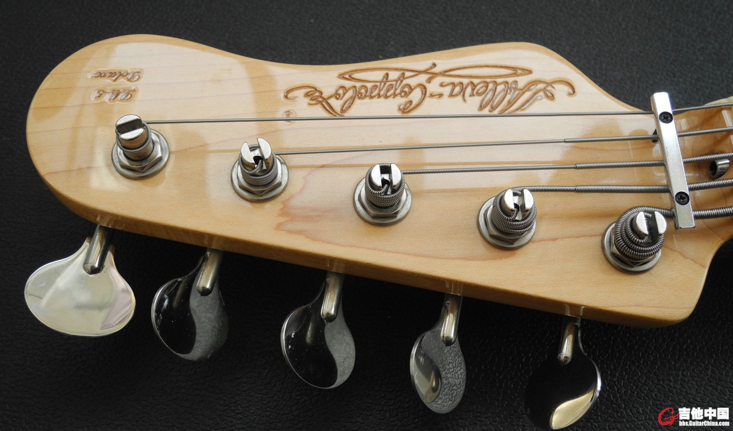 LM Deluxe headstock.jpg