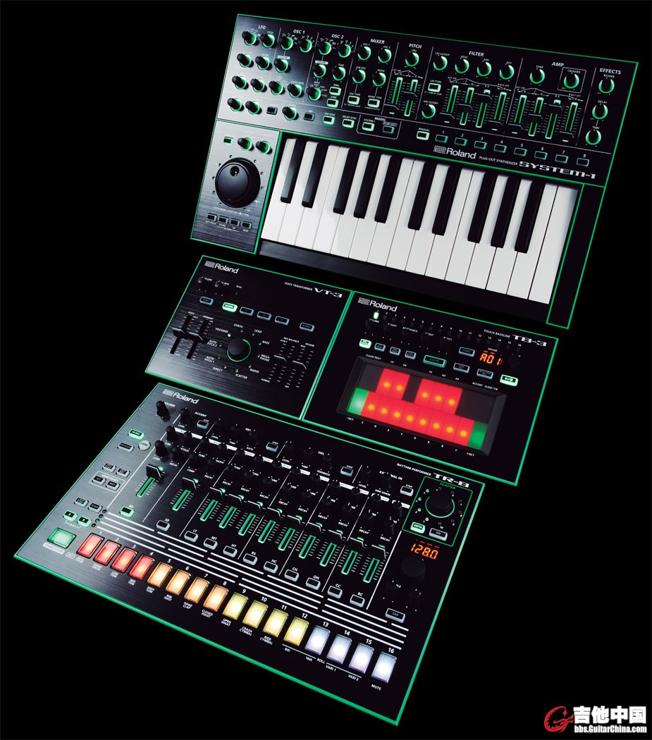 aira_family_2_light_gal.jpg
