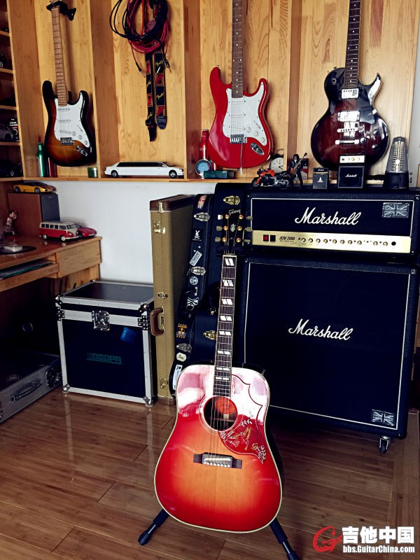 Gibson Hummingbird Custom 1960 约翰列侬 复刻版