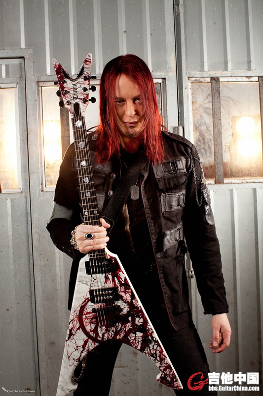 Michael-Amott_副本.jpg