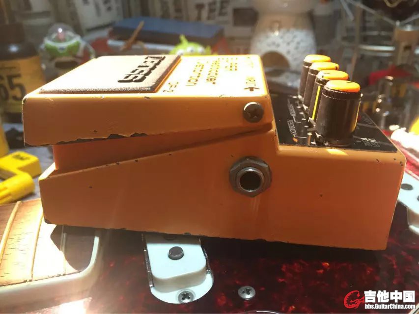 BOSS Super Feedbacker & Distortion DF-2
