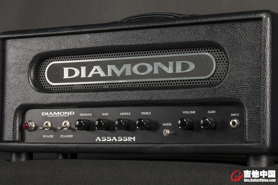 DA-Inset-2014-_0001s_0000_assassin right 1.jpg