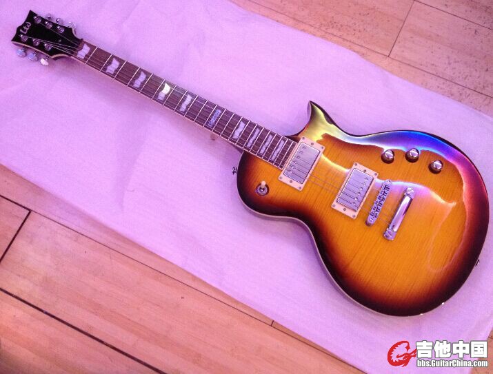182520vn16cm4x9t9qu5py.jpg