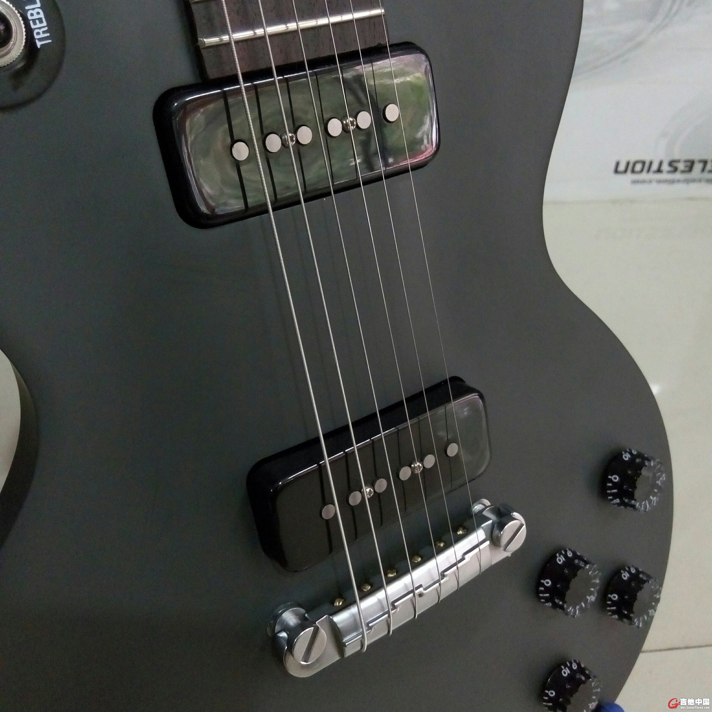 P51110-135325.jpg