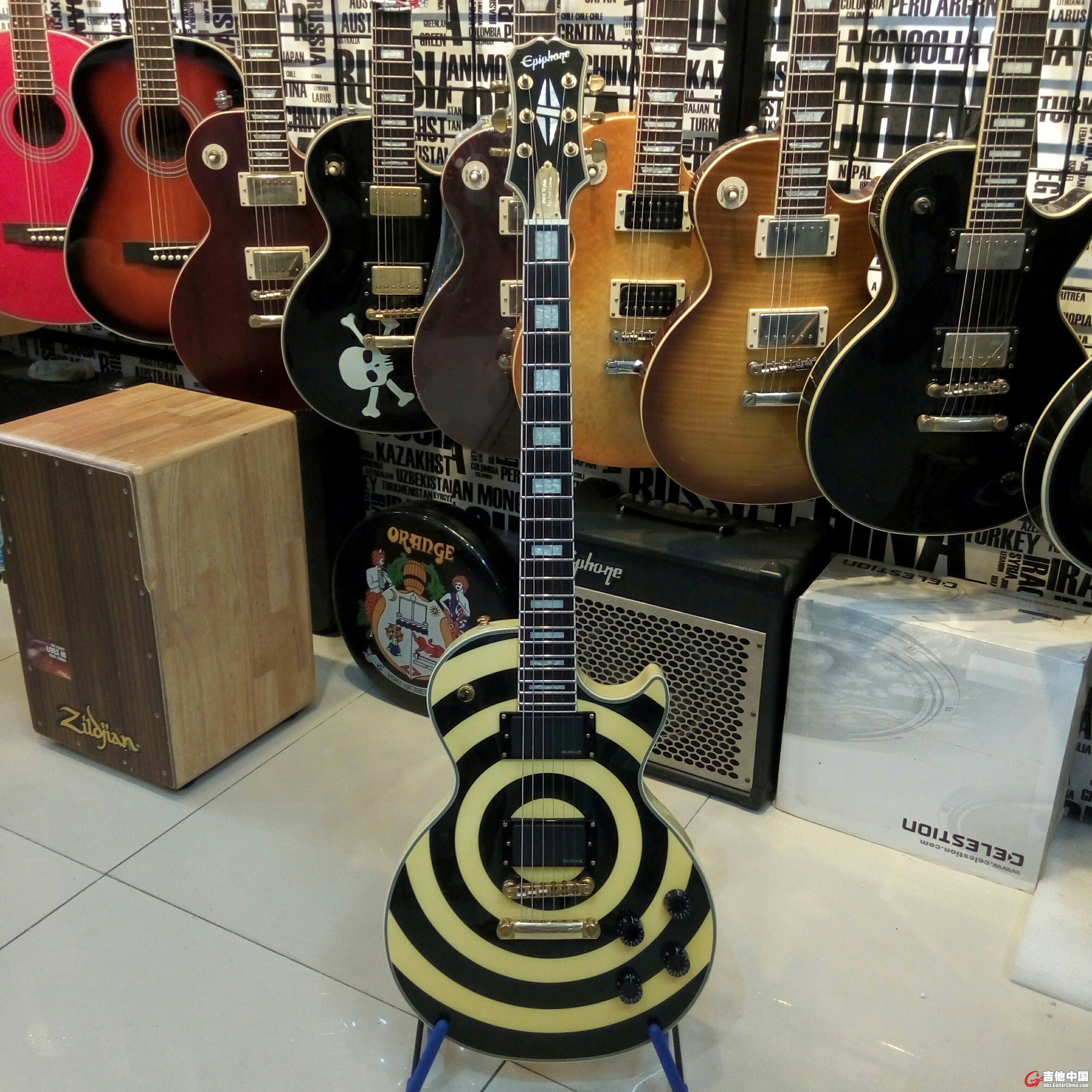 P51012-220617.jpg