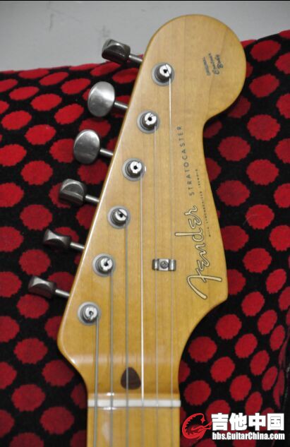 Fender 02.jpg