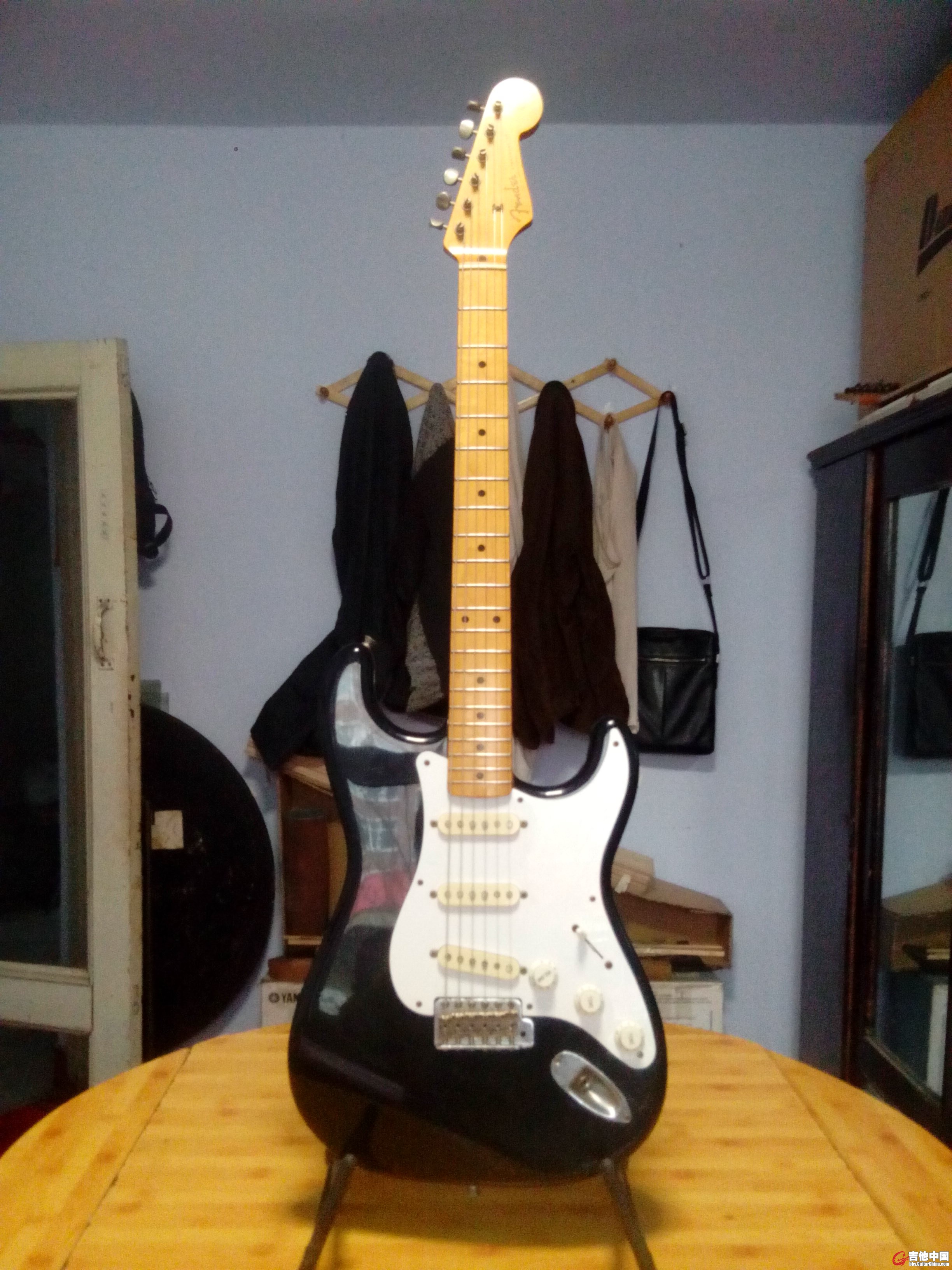 Fender Japan st57 06.jpg