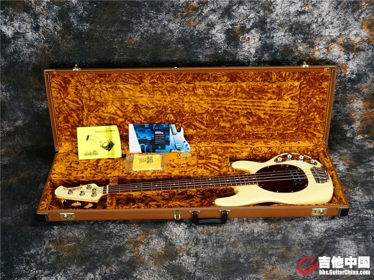 MusicMan Bass20.jpg