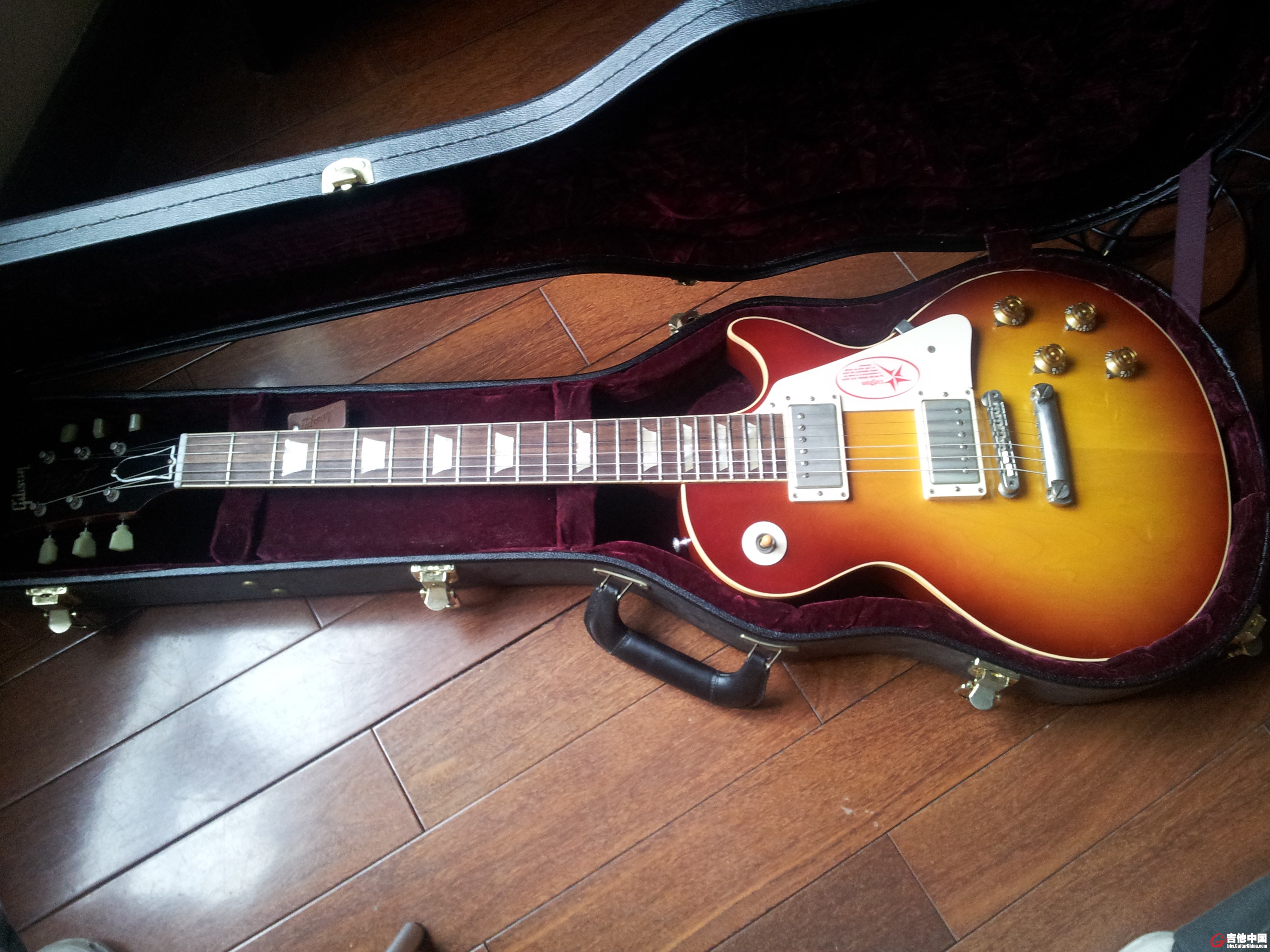 GIBSON R8 VOS.jpg