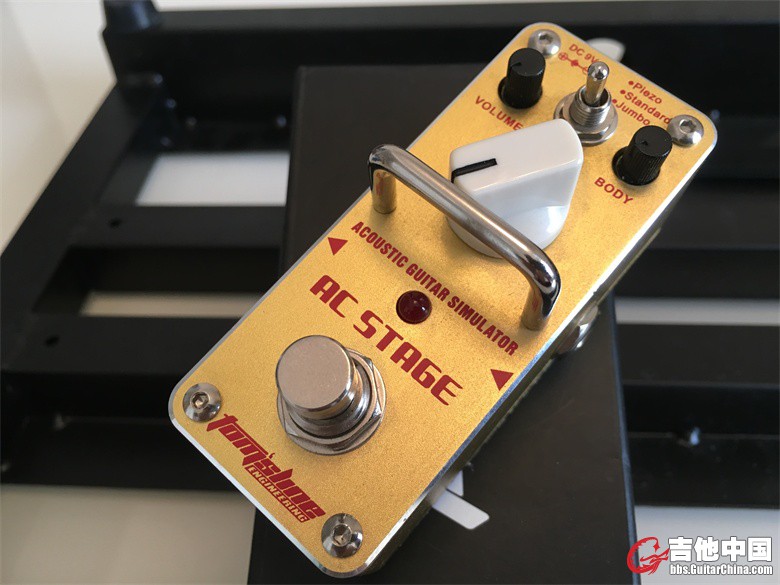 TOMSHNE Acoustikar