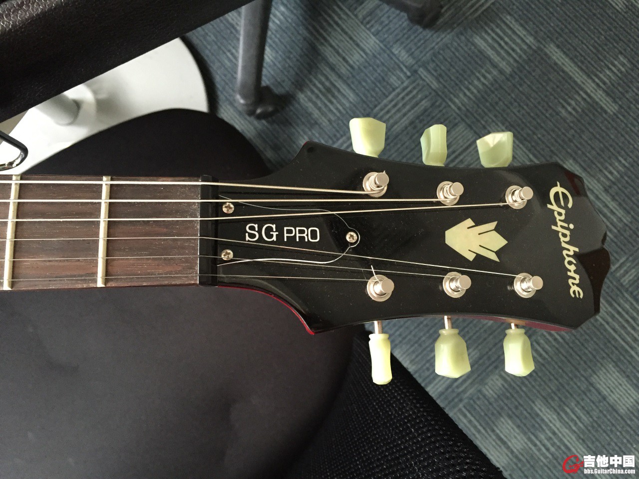 06_HeadStock.JPG