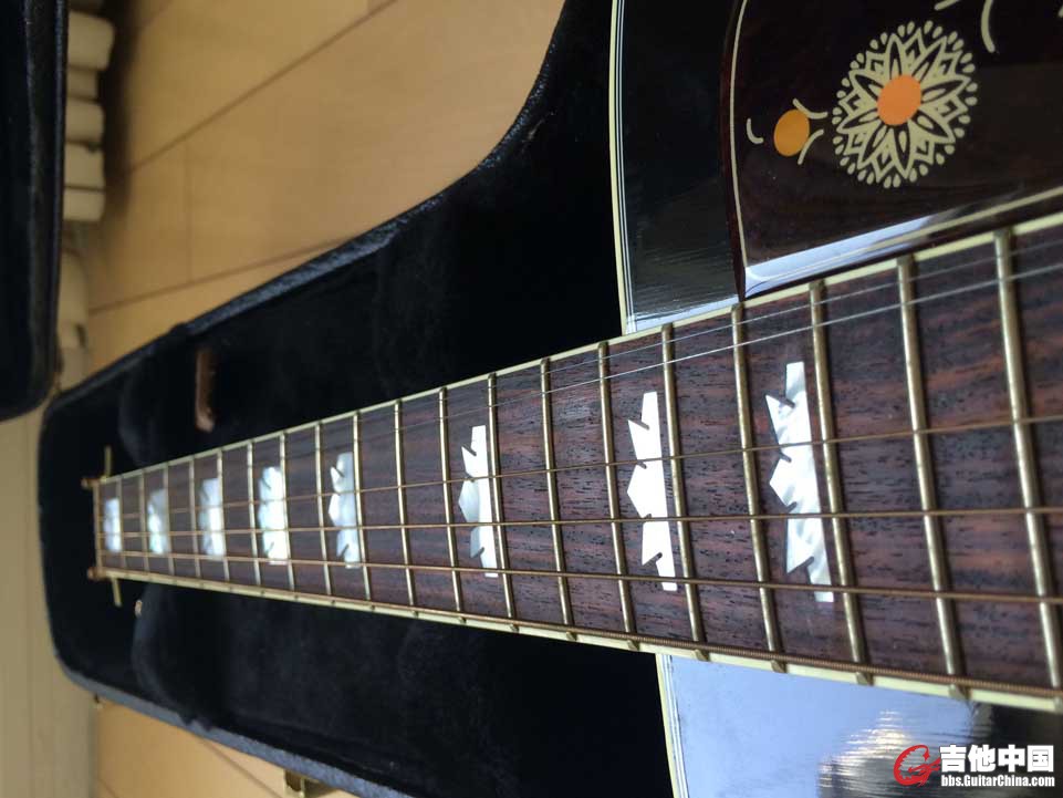 GIBSON SJ200 01 (9).jpg