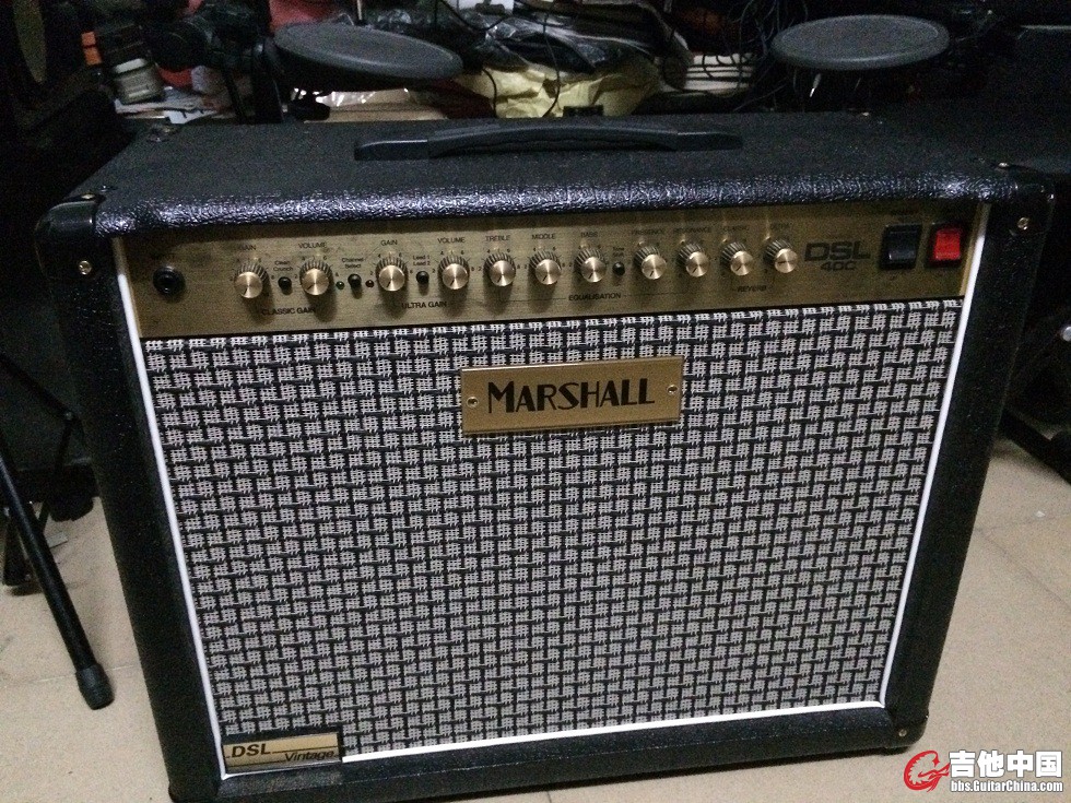 MARSHALL DSL40.jpg