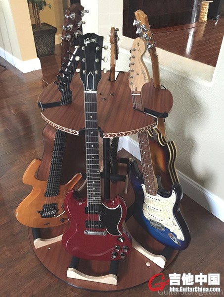 multi-guitar-stand_0.jpg