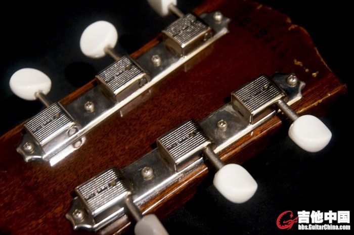 gibson-1968-tuners.jpg