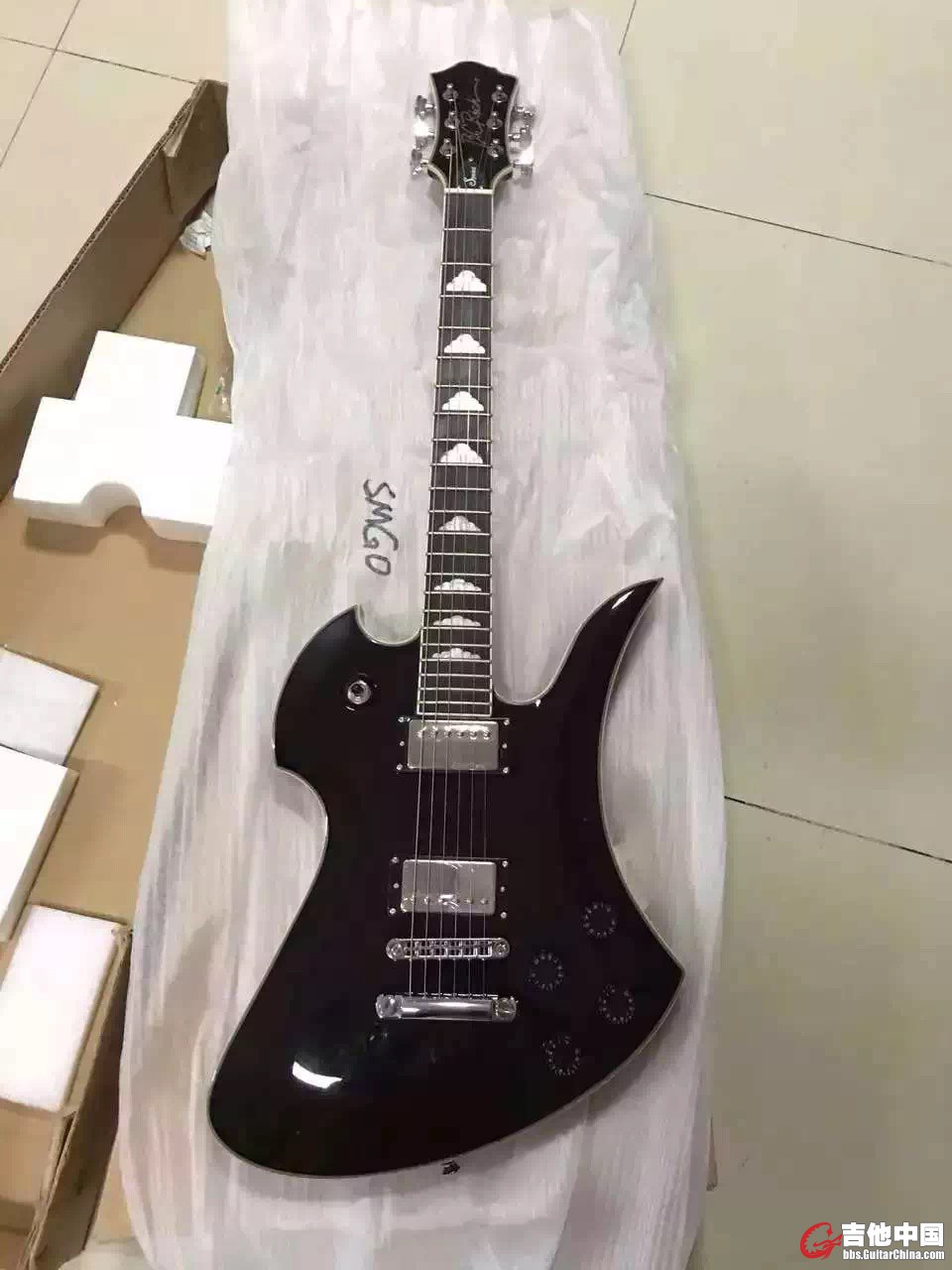 Bc.Rich Special SMGO 电吉他 3支 背面.jpg