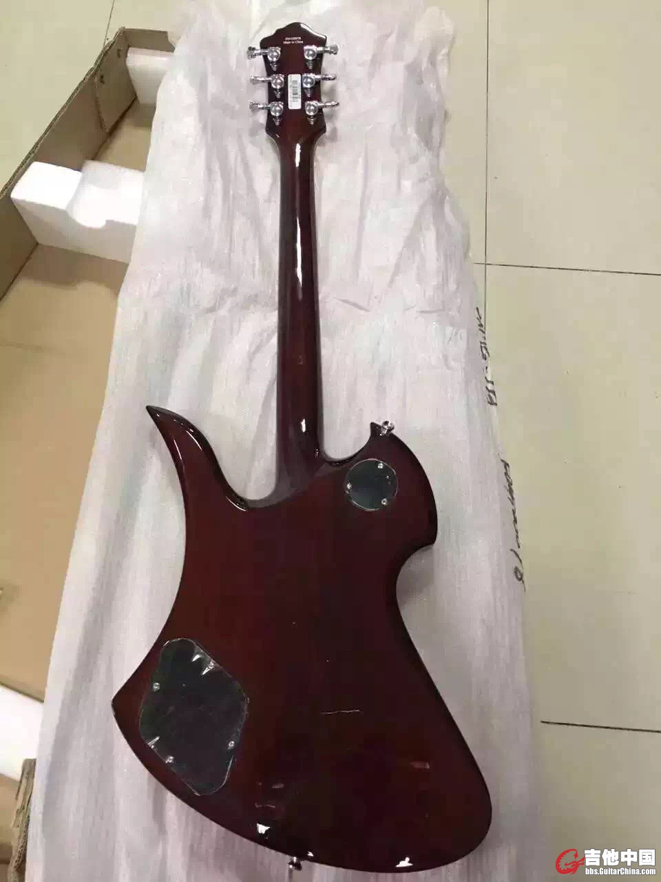 Bc.Rich Special X SXMG TA 电吉他 2支 背面.jpg