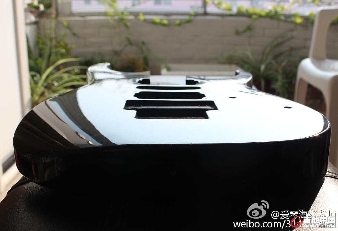 ibanez 琴体3.jpg