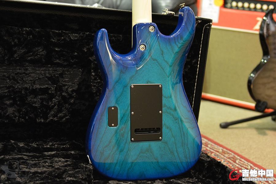  The Classic-Bora to Transparent Blue Burst