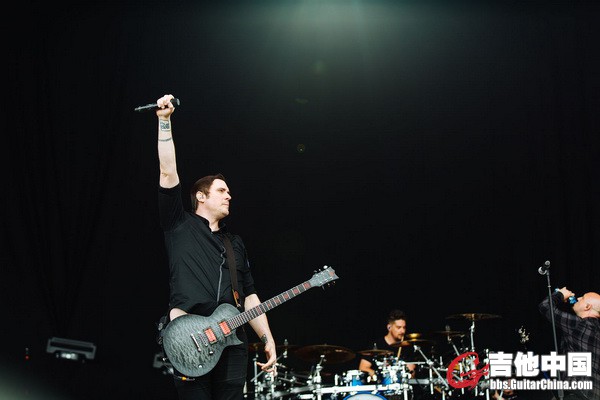 breaking_benjamin06_website_image_veyl_standard.jpg