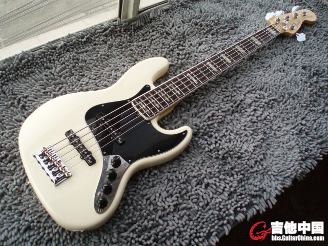 FENDER 019-4690 (1).JPG