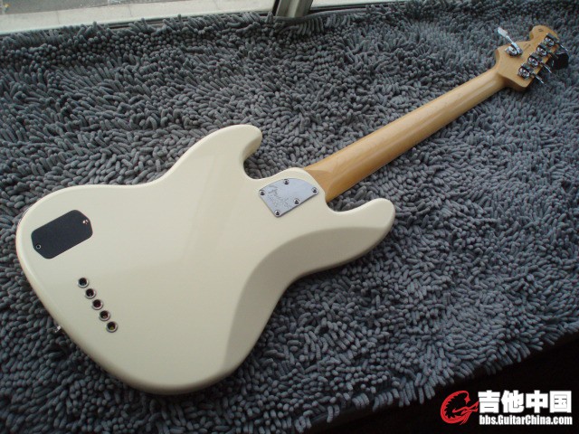 FENDER 019-4690 (2).JPG