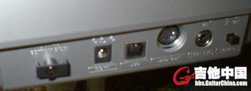 U-CONTROL UMX61.jpg