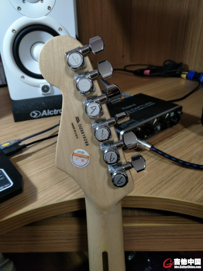 fender 010-1500-700美豪琴头背面.jpg